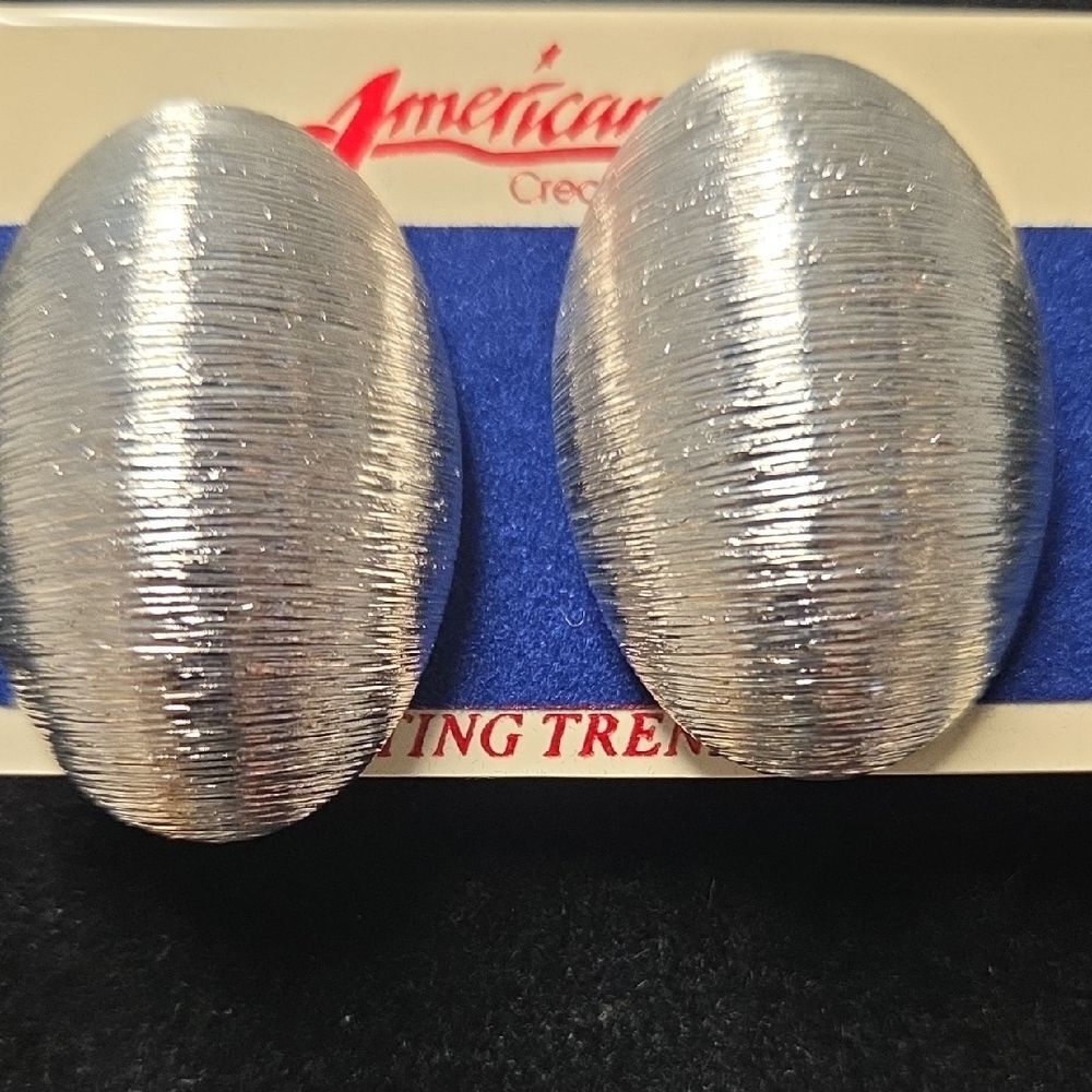 Textured Vintage 1980's Silver Oval Clip-On Earrings